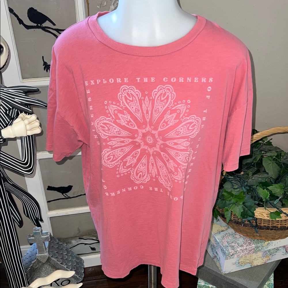 American Eagle tee shirt